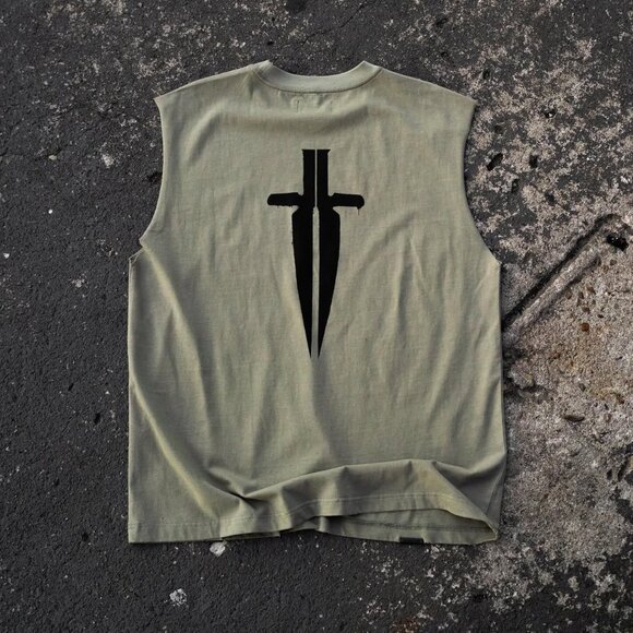 Ironwilled DAGGER CUTOFF Tee (Olive/XXL) Limited Edition - Picture 1 of 6